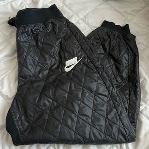 Nike sportswear lifestyle quilted jogger size S